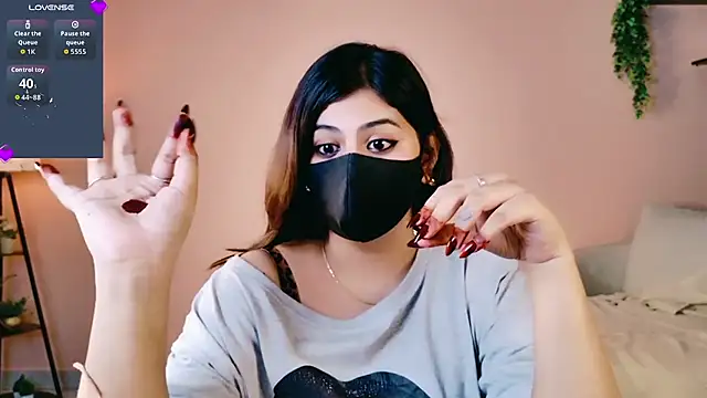 Mysterious_krishaa's Webcam Show