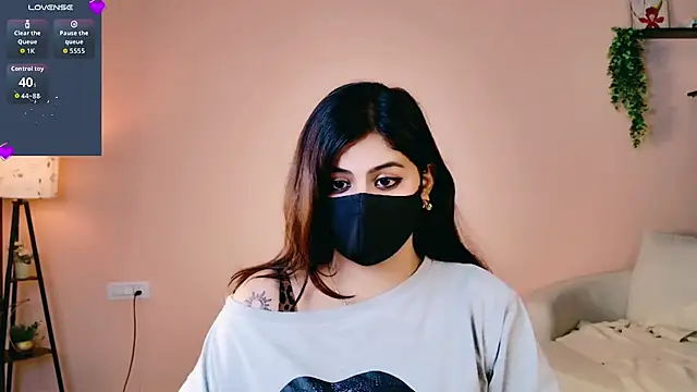 Mysterious_krishaa's Webcam Show