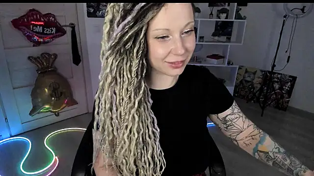 Chat XXX en directo de HoneySallyMoore