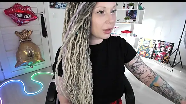 HoneySallyMoore – live chatrum