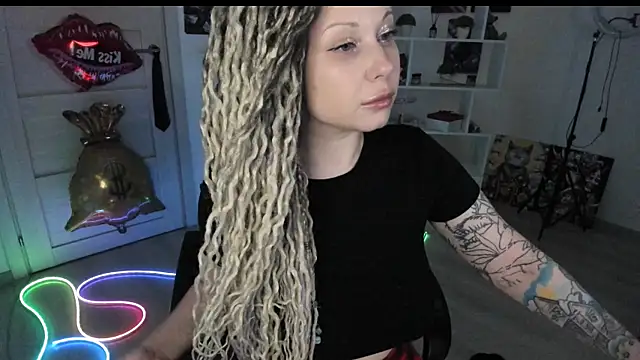 Chat XXX en directo de HoneySallyMoore