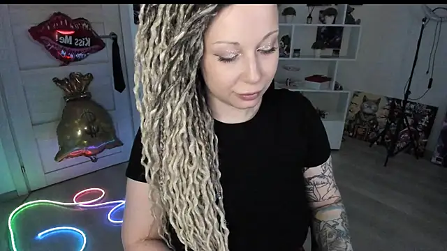 HoneySallyMoore – live chatrum