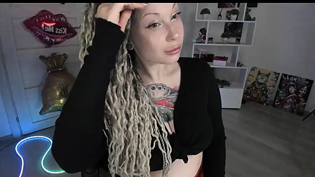 HoneySallyMoore's Live XXX Chat