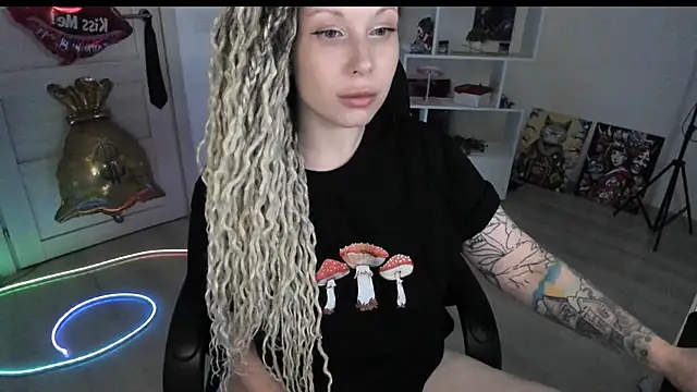 HoneySallyMoore's Live XXX Chat