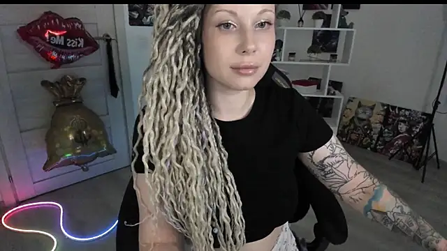 HoneySallyMoore Chat XXX in diretta