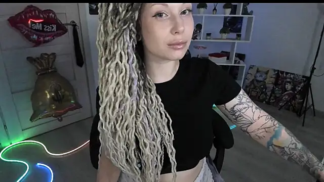 Chat XXX en directo de HoneySallyMoore