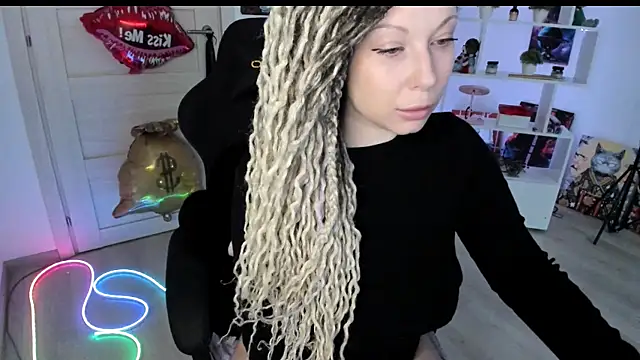 HoneySallyMoore Chat XXX in diretta