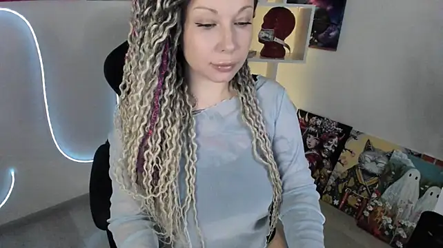 HoneySallyMoore Adlı Modelin Canlı XXX Sohbeti