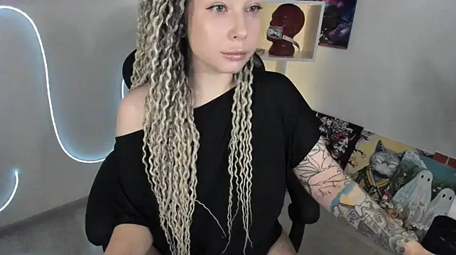 دردشة HoneySallyMoore الجنسية المباشرة