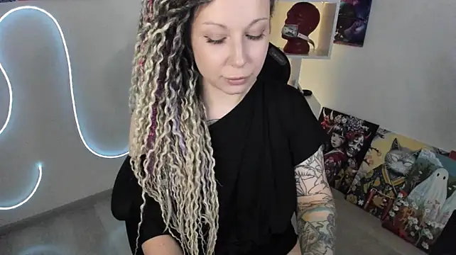 Chat XXX ao vivo de HoneySallyMoore