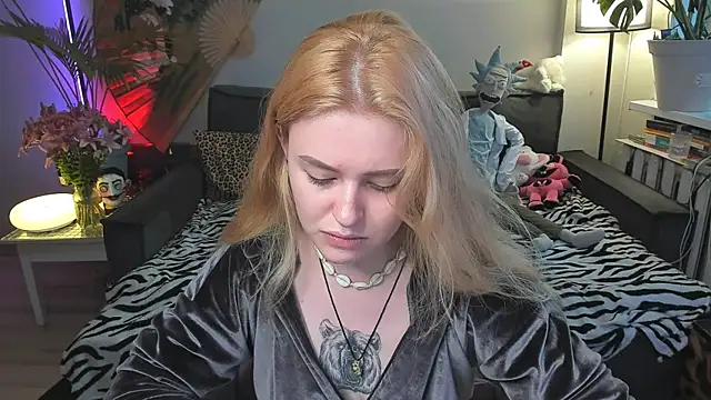 Alexa_Pirs Obrolan Langsung XXX