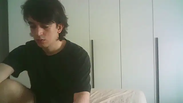 lilemo23 Show in webcam