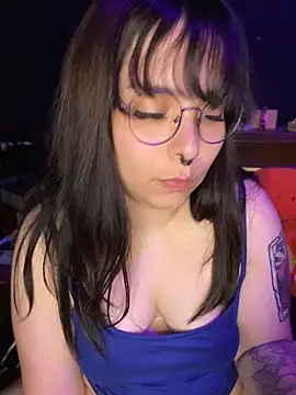 Solo_yoss' Live XXX Chat