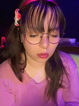 Solo_yoss Show in webcam