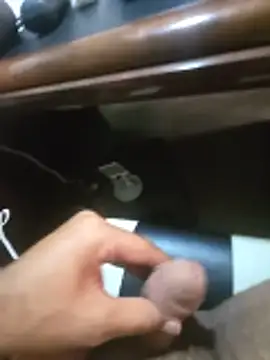 cuckold123 webkamerás műsora