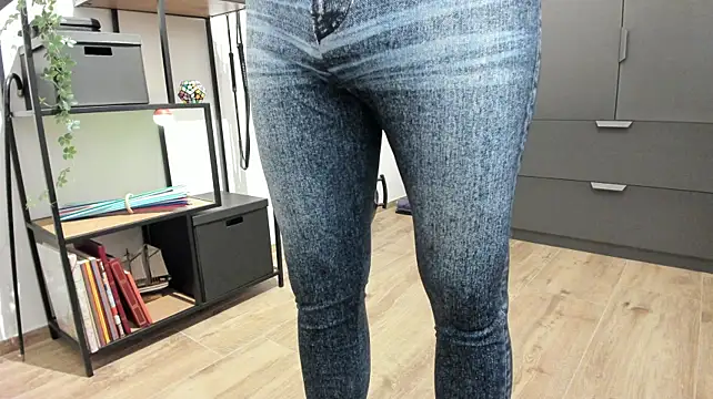 Show modela molicaremolicare na web-kameri