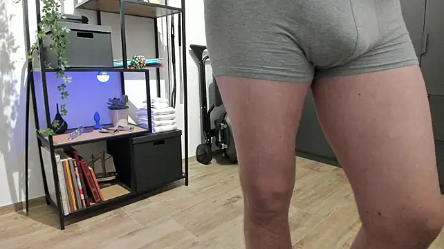Show modela molicaremolicare na web-kameri