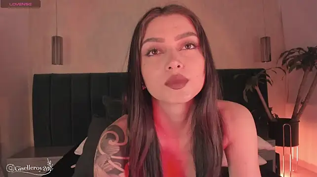 Giselle_royy Adlı Modelin Canlı XXX Sohbeti