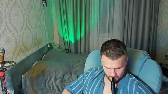 Vladik_b – Naživo XXX chat