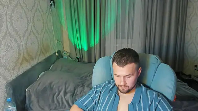 Vladik_b Webcam-Show