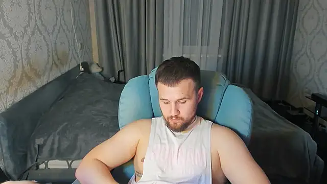 Show de Vladik_b na webcam