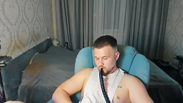 Vladik_b Adlı Modelin Web Kamerası Şovu