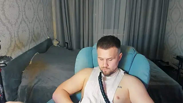 Vladik_b's Webcam Show