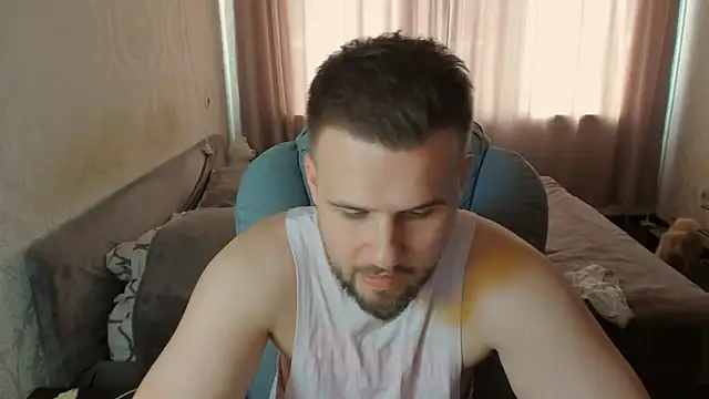 Vladik_b Adlı Modelin Web Kamerası Şovu