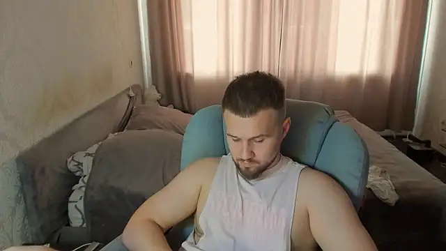 Pokazy przed kamerką – Vladik_b