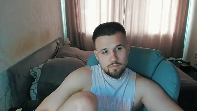 Show modela Vladik_b na web-kameri
