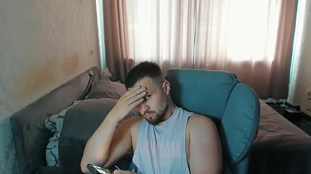 Vladik_b Show Webcam