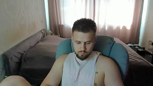 Show modela Vladik_b na web-kameri