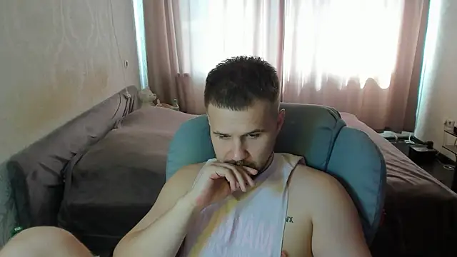Vladik_b's Webcam Show