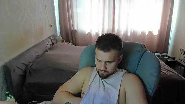 Vladik_b Adlı Modelin Web Kamerası Şovu