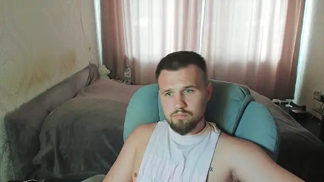 Show de Vladik_b na webcam