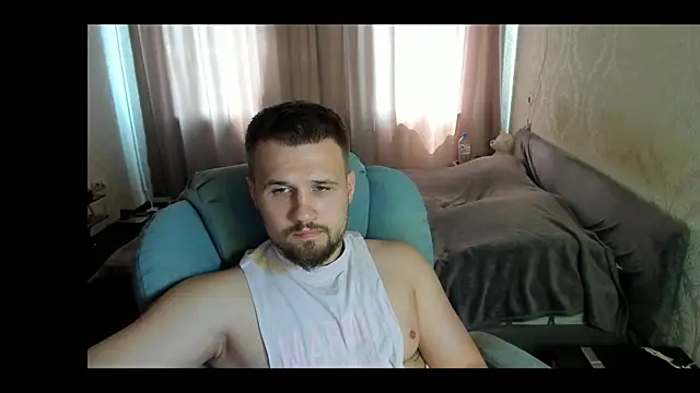 Vladik_b Pertunjukan Webcam