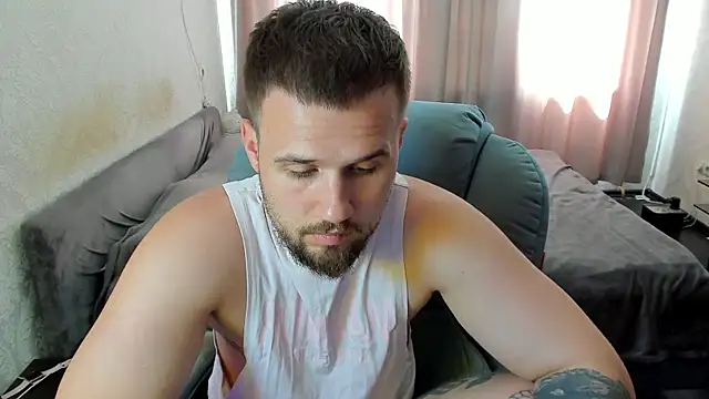 Show de Vladik_b na webcam