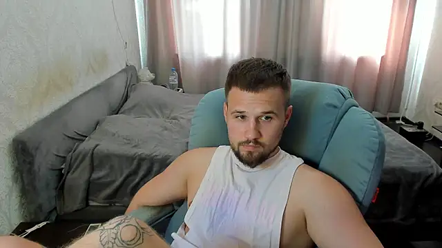 Vladik_b webkamerás műsora