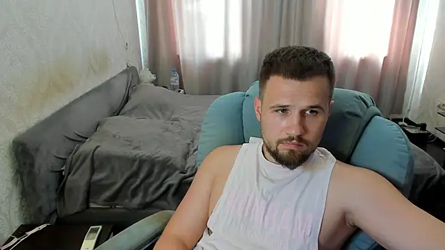 Vladik_b Adlı Modelin Web Kamerası Şovu