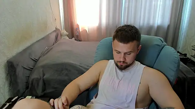 Vladik_b Webcam Show