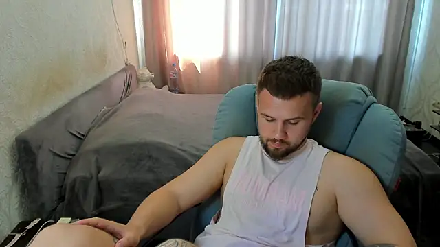 Vladik_b Adlı Modelin Web Kamerası Şovu