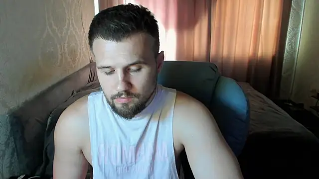 Vladik_bのウェブカメラショー
