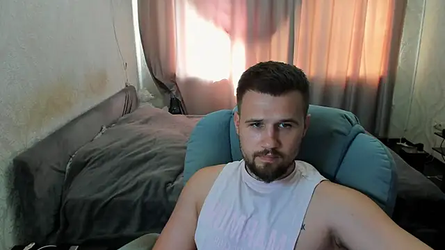 Show modela Vladik_b na web-kameri