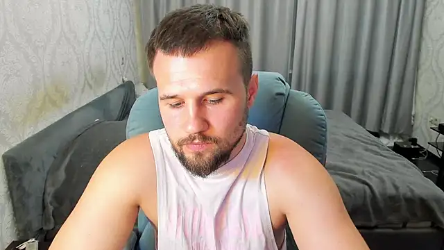 Vladik_b Webcamshow