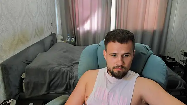 Vladik_b webcam show