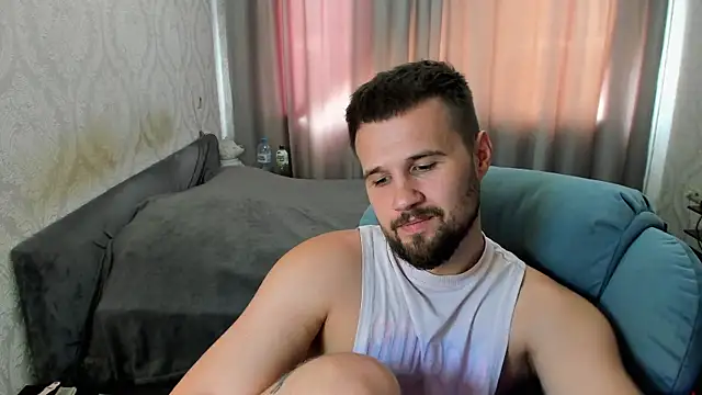 Show modela Vladik_b na web-kameri