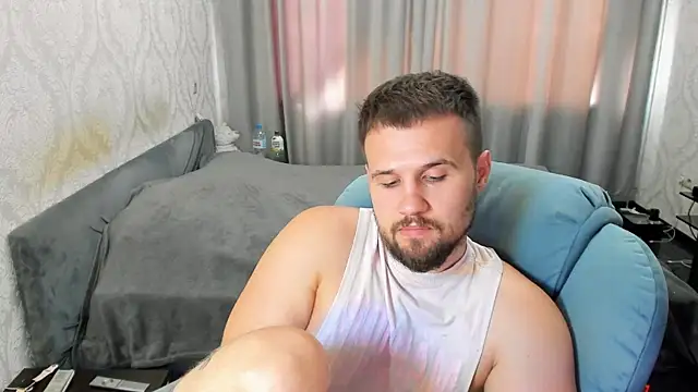 Vladik_b Pertunjukan Webcam