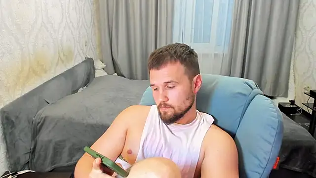 Vladik_b webcam show