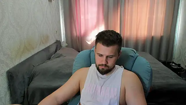 Vladik_b Webcamshow