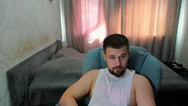 Vladik_bのウェブカメラショー